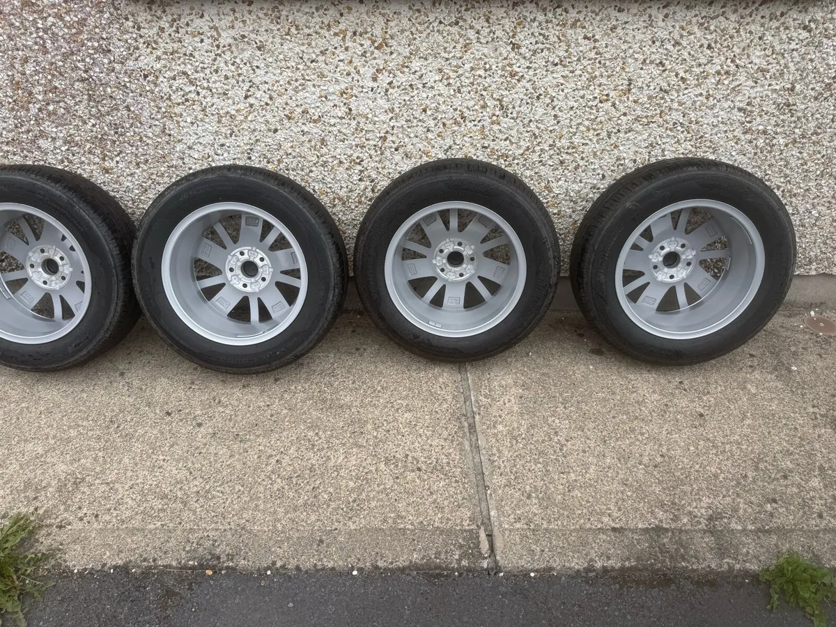 BRAND NEW GENUINE 16” VW ALLOYS & TYRES - Image 4