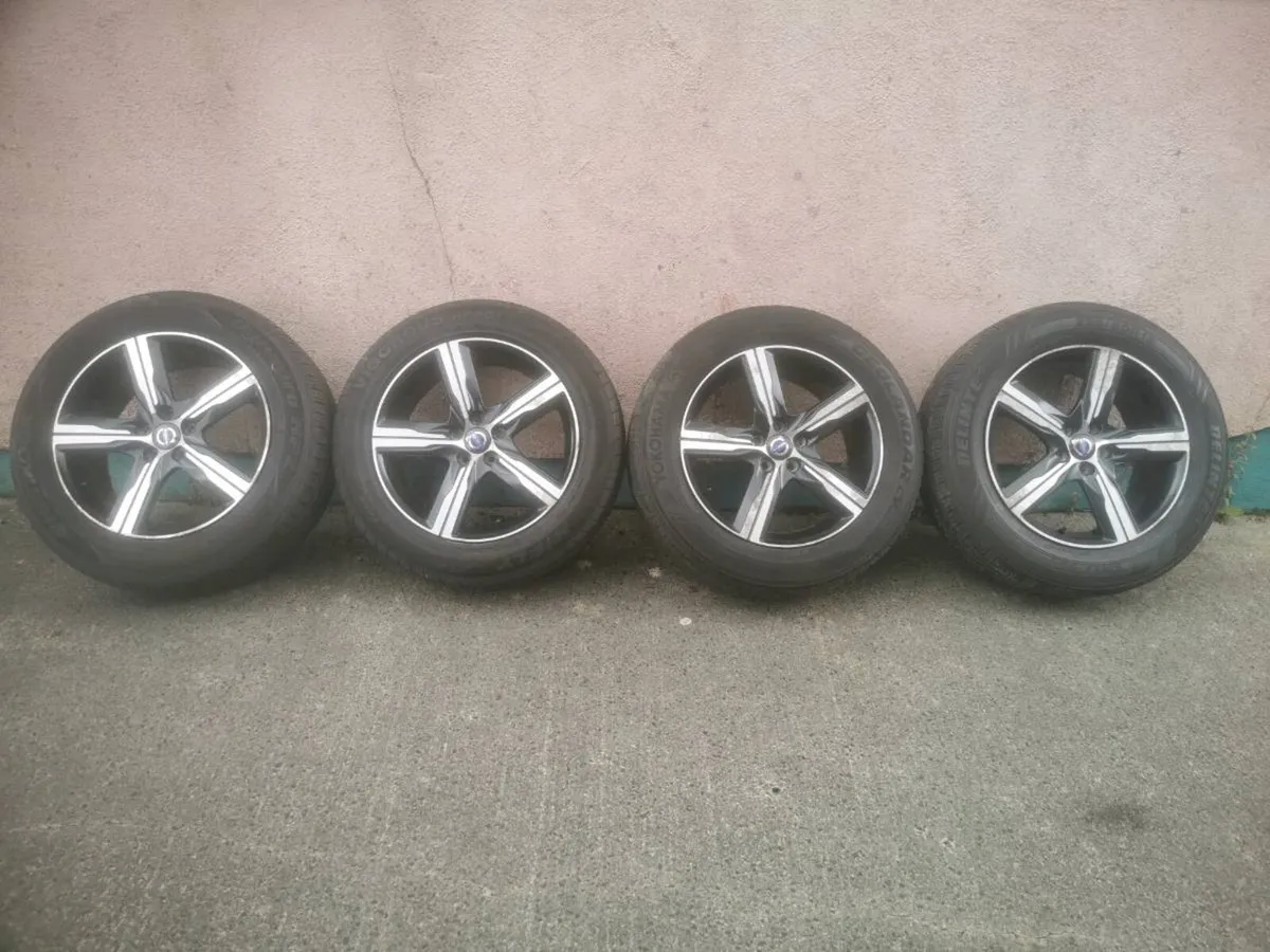 Volvo cx90 ford 18 inch alloys - Image 1