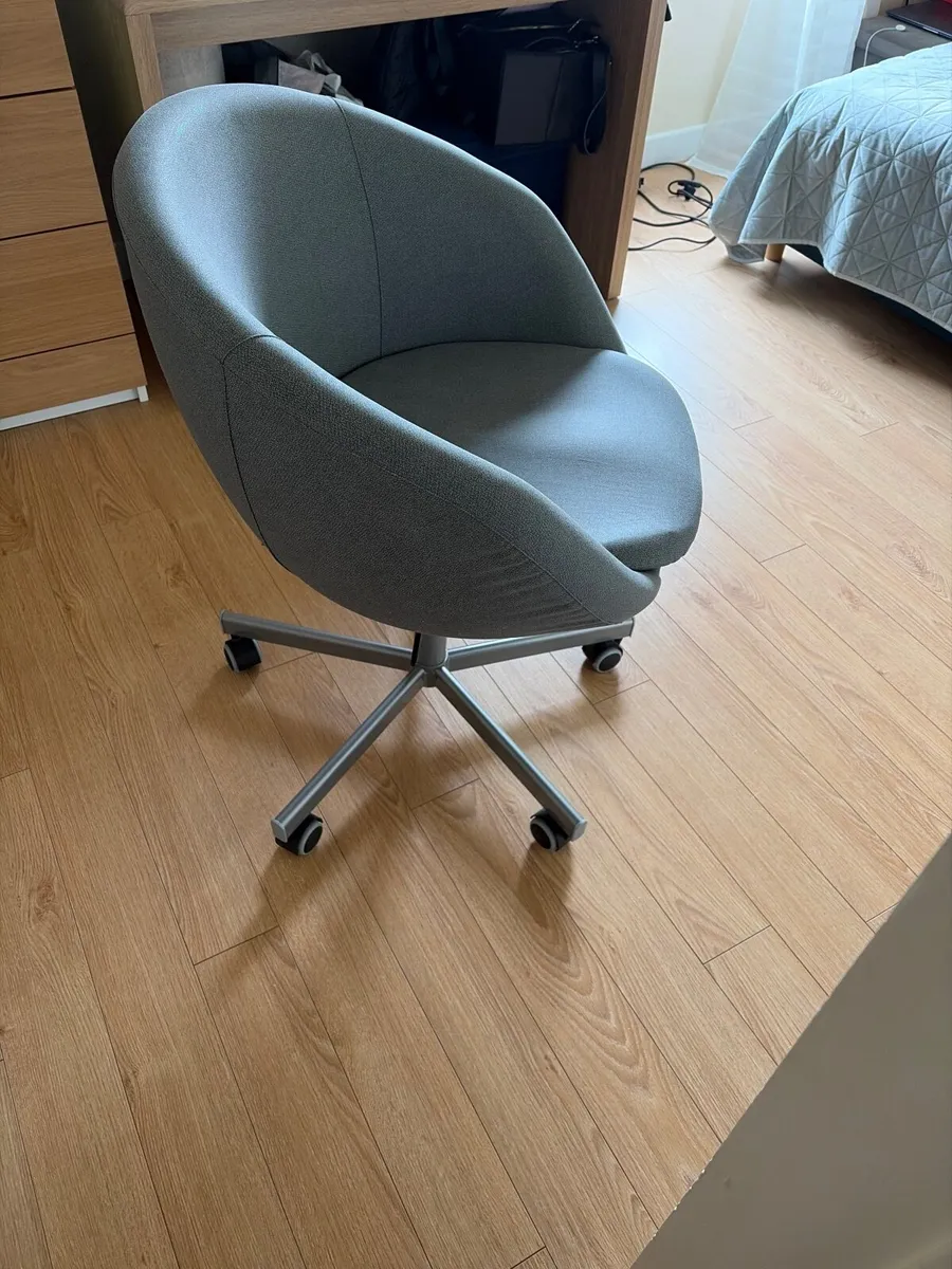 Office Chair - Image 4