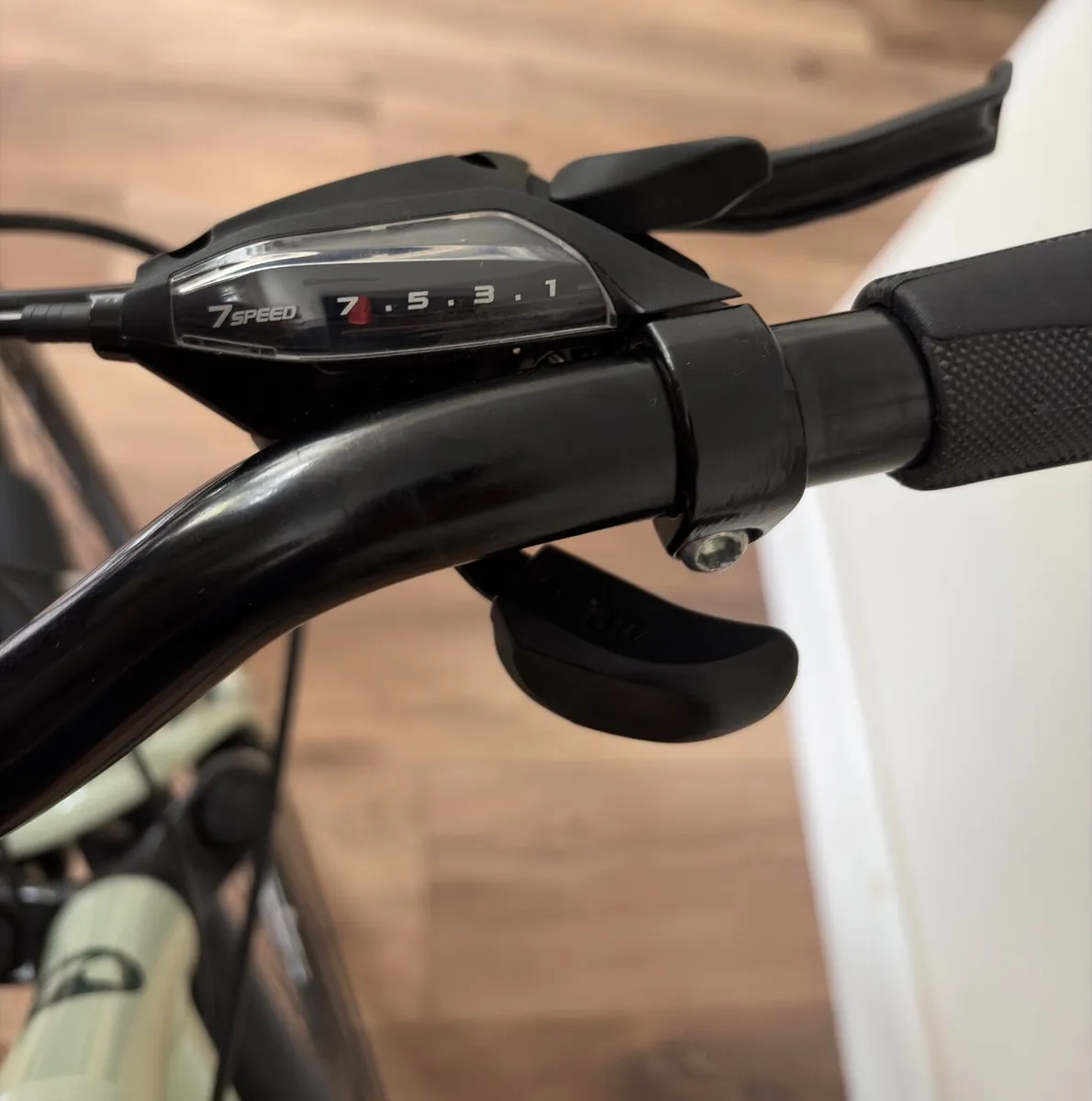 Liv Flourish FS 2 Women's Hybrid Bike – Medium - Image 2
