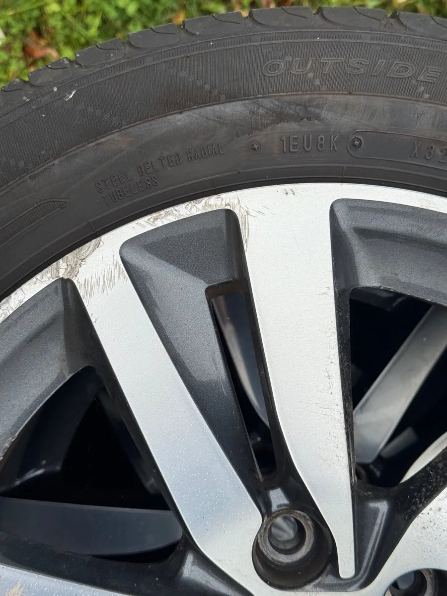 Peugeot 308 16 Genuine AlloyWheelswithTyres - Image 4