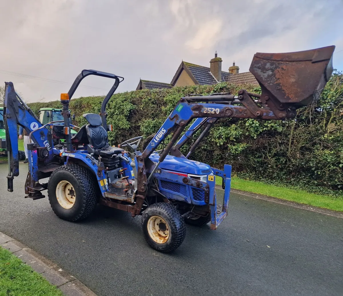 Iseki 34hp Compact Tractor with Backhoe Loader - Image 1