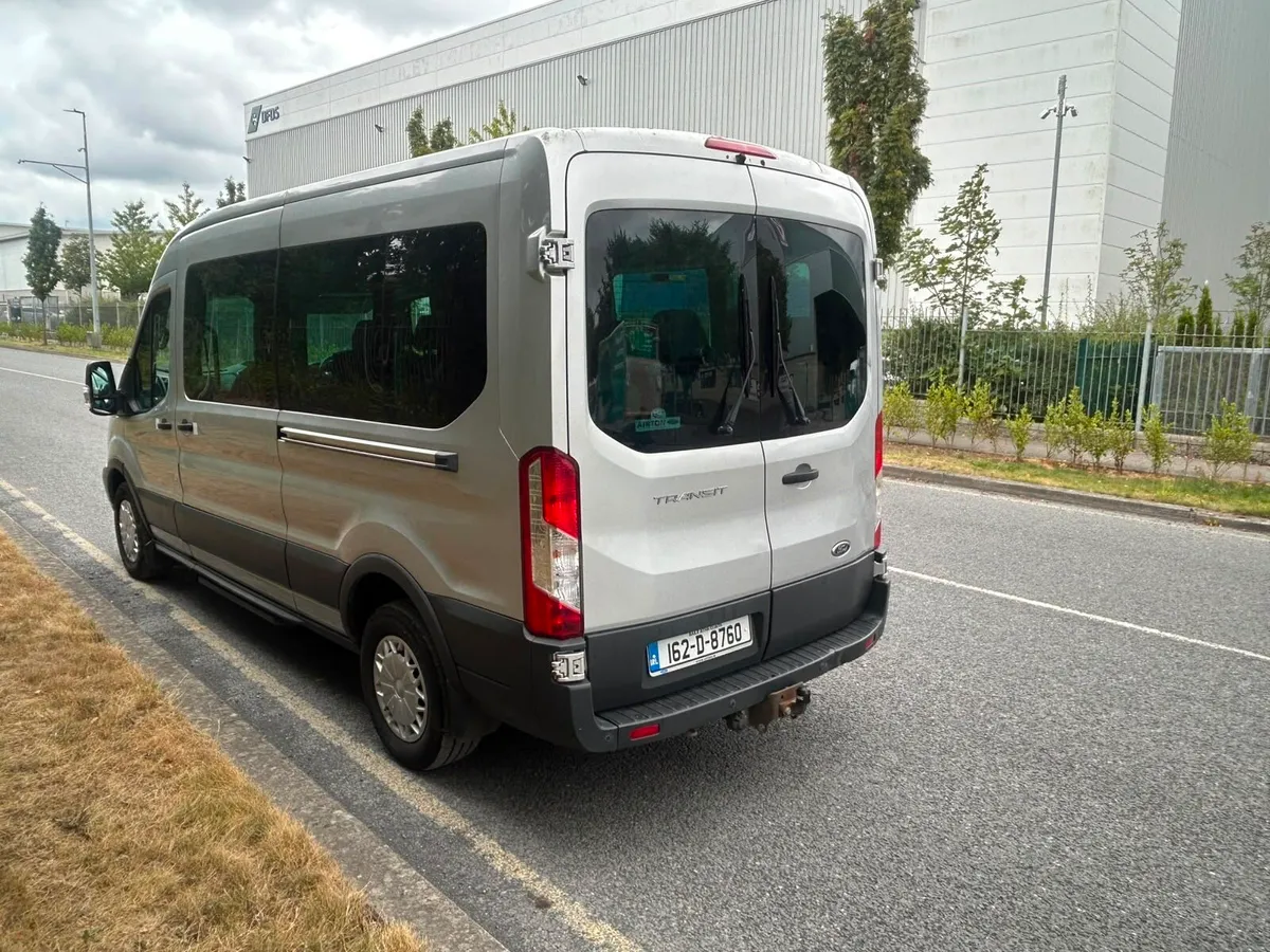 2016 Ford transit 13 seater minibus 1 owner - Image 4