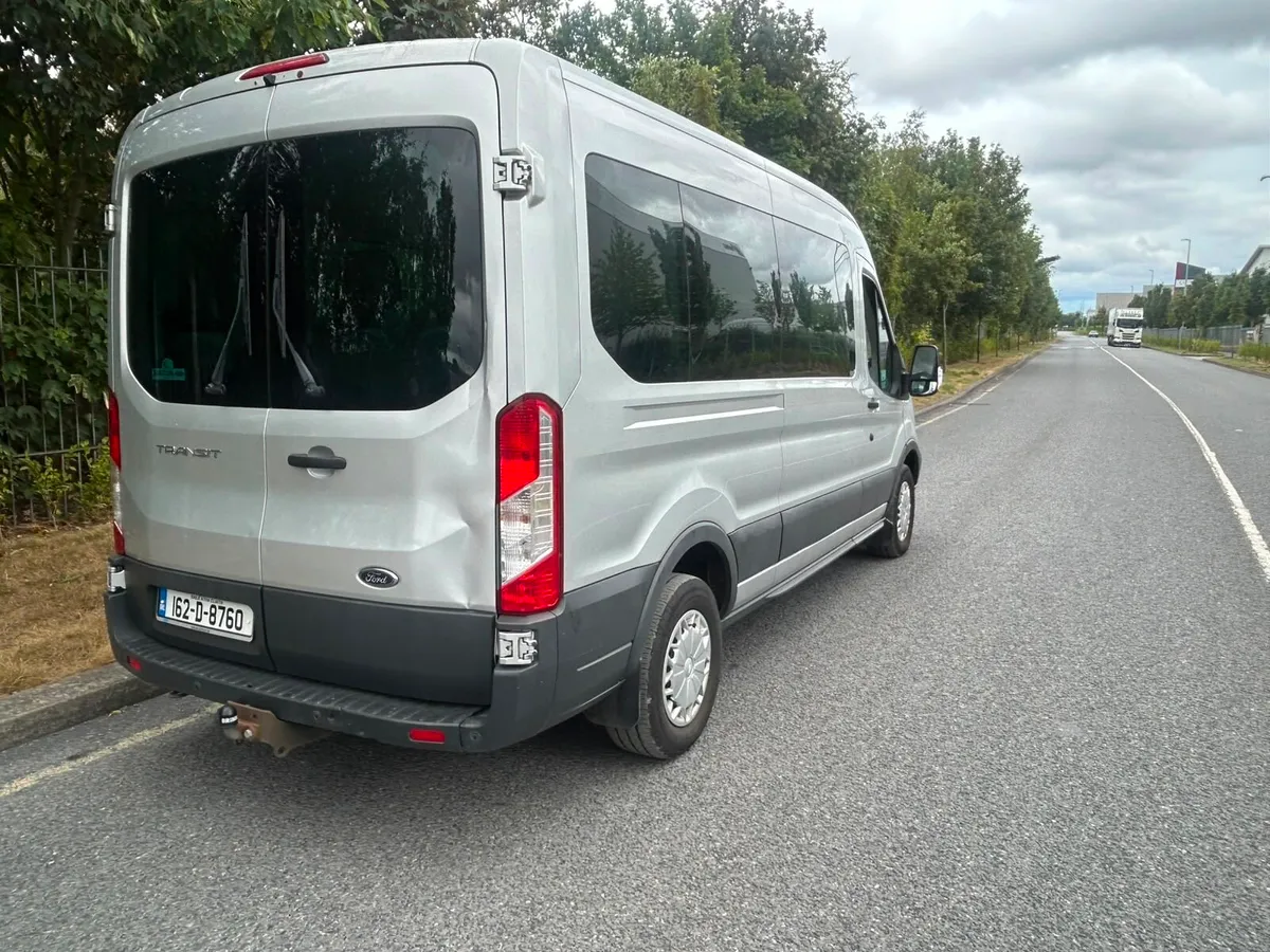 2016 Ford transit 13 seater minibus 1 owner - Image 3