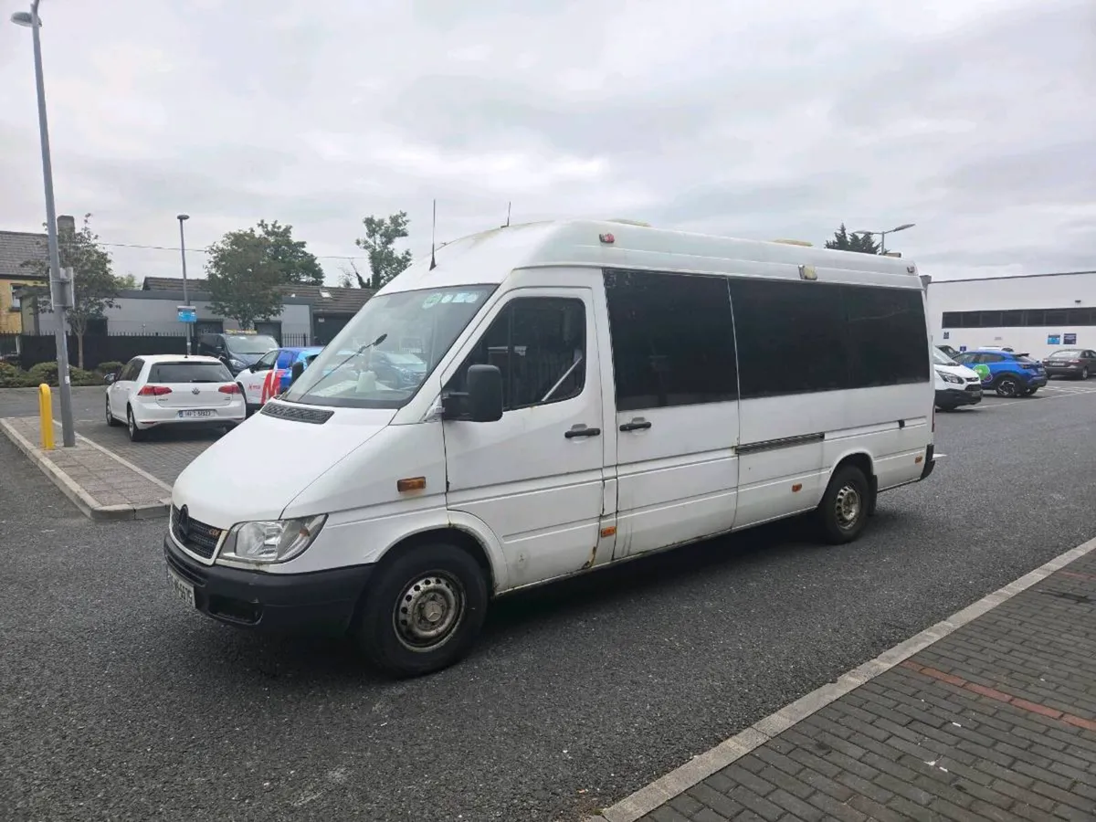 Campervan - Image 1