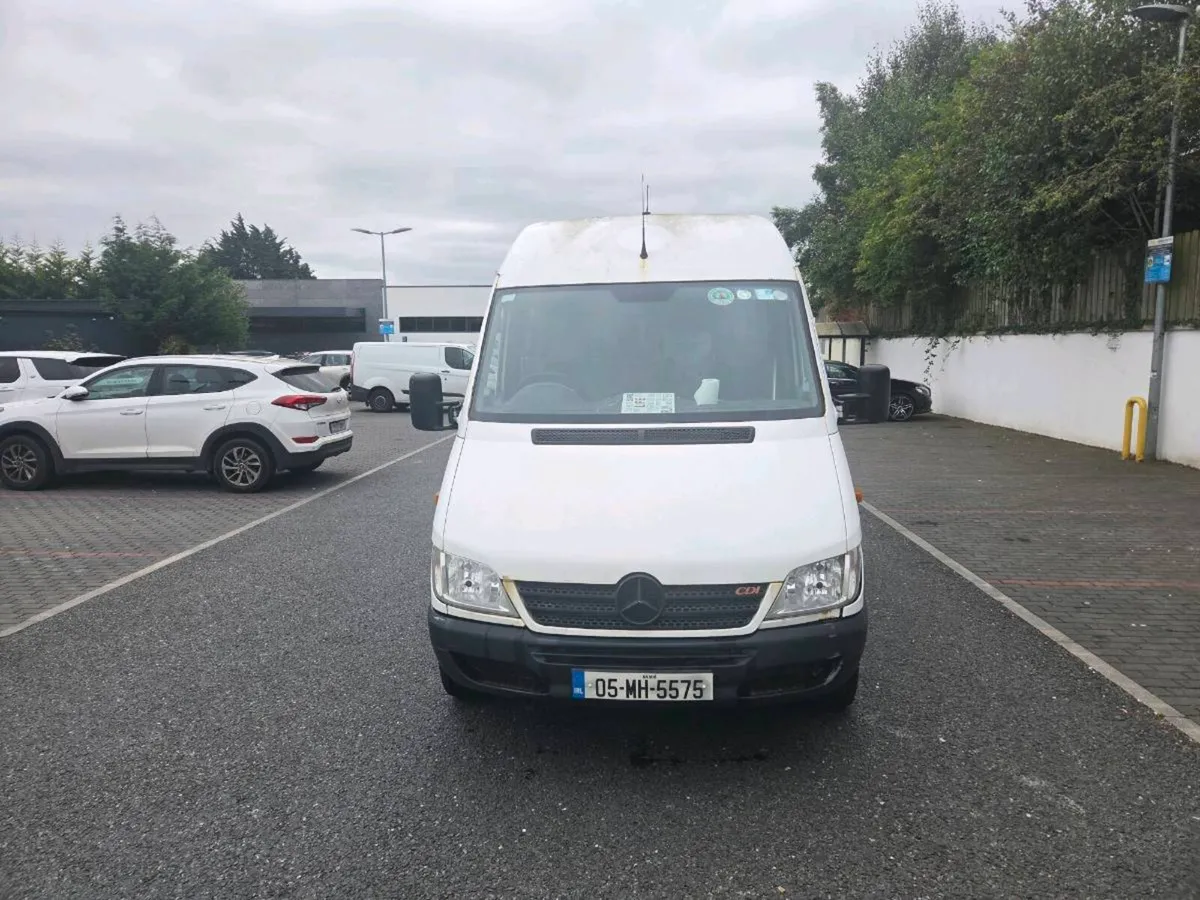Campervan - Image 2