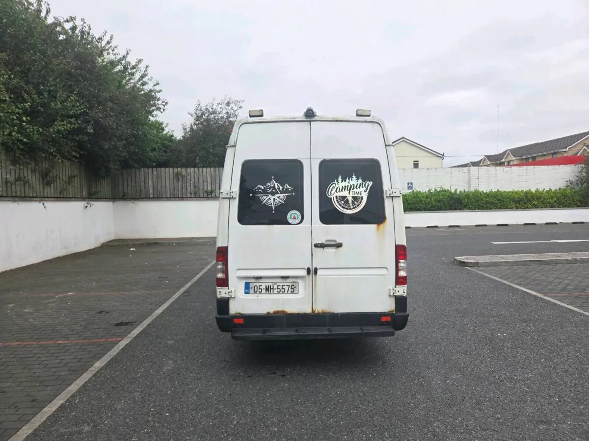 Campervan - Image 4