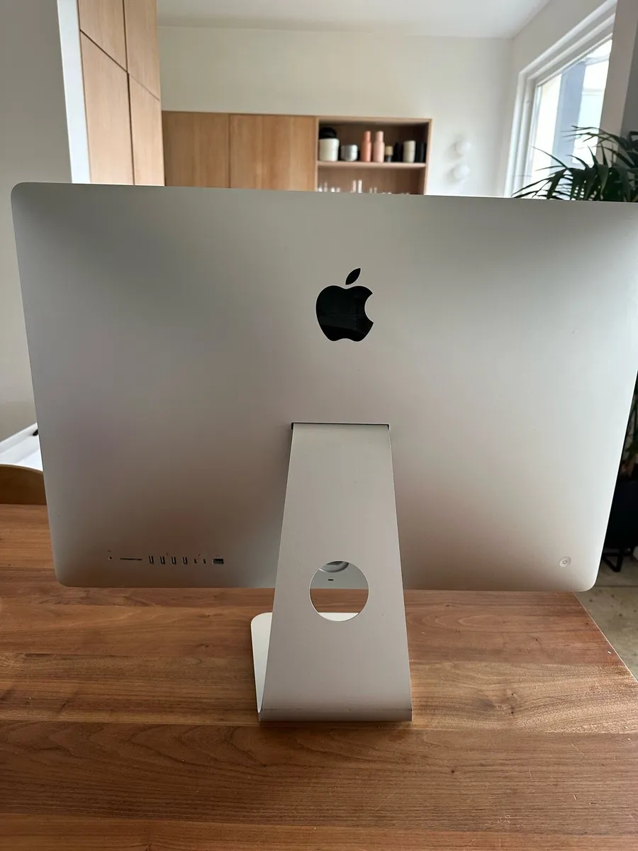 27 inch Apple iMac Retina 5K, 2017 - Image 3