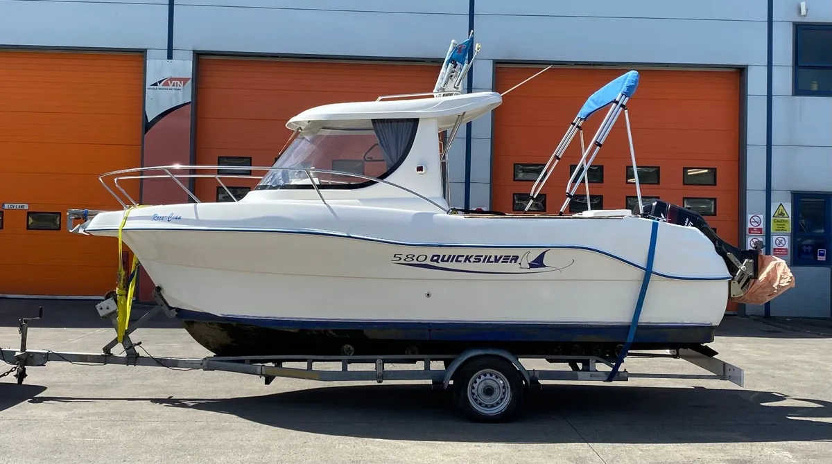 Quicksilver Pilothouse 580 boat - Image 1