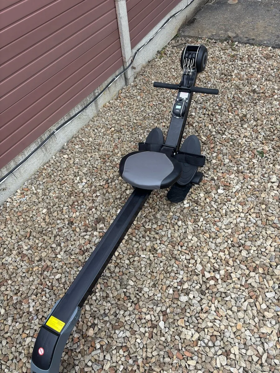 Rowing machine - Image 3