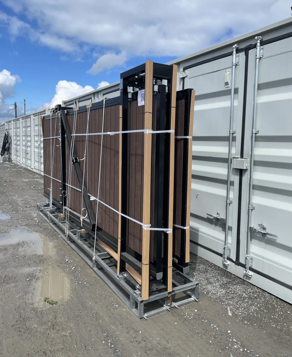New 16ft Electric Entrance Gate **Online Auction** - Image 4