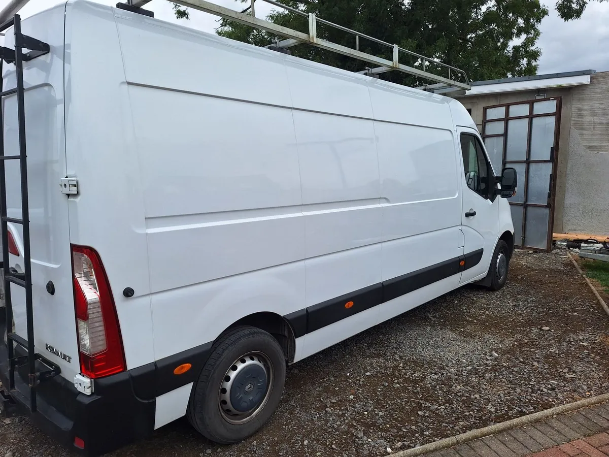 Renault Master 2019 - Image 1