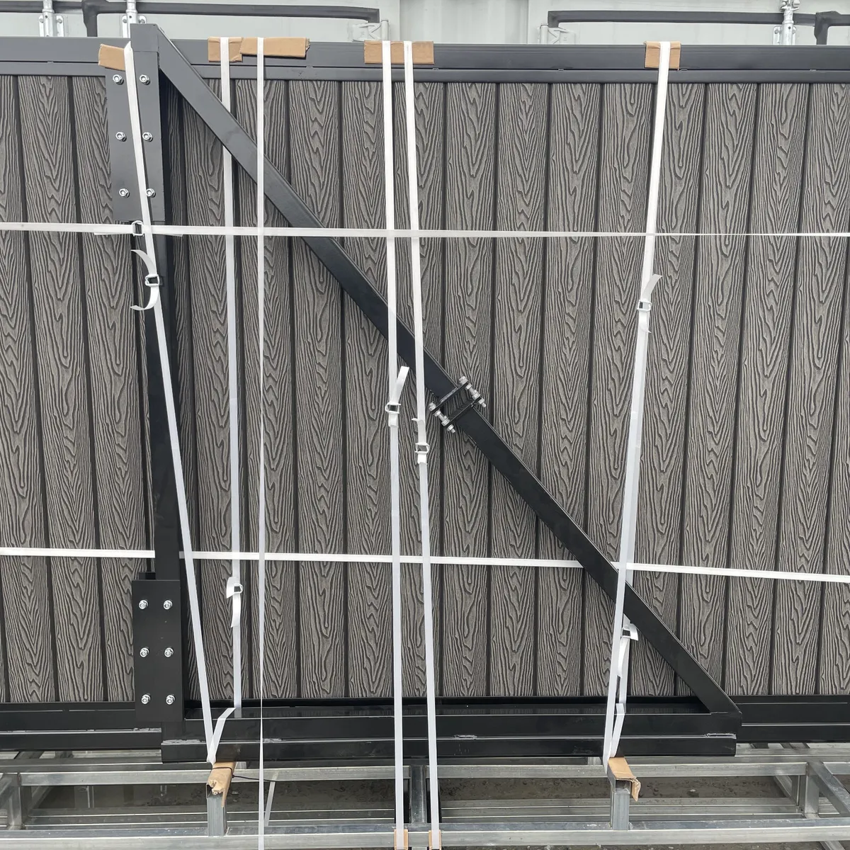 New 16ft x 6ft Cantilever Gate **Online Auction** - Image 4