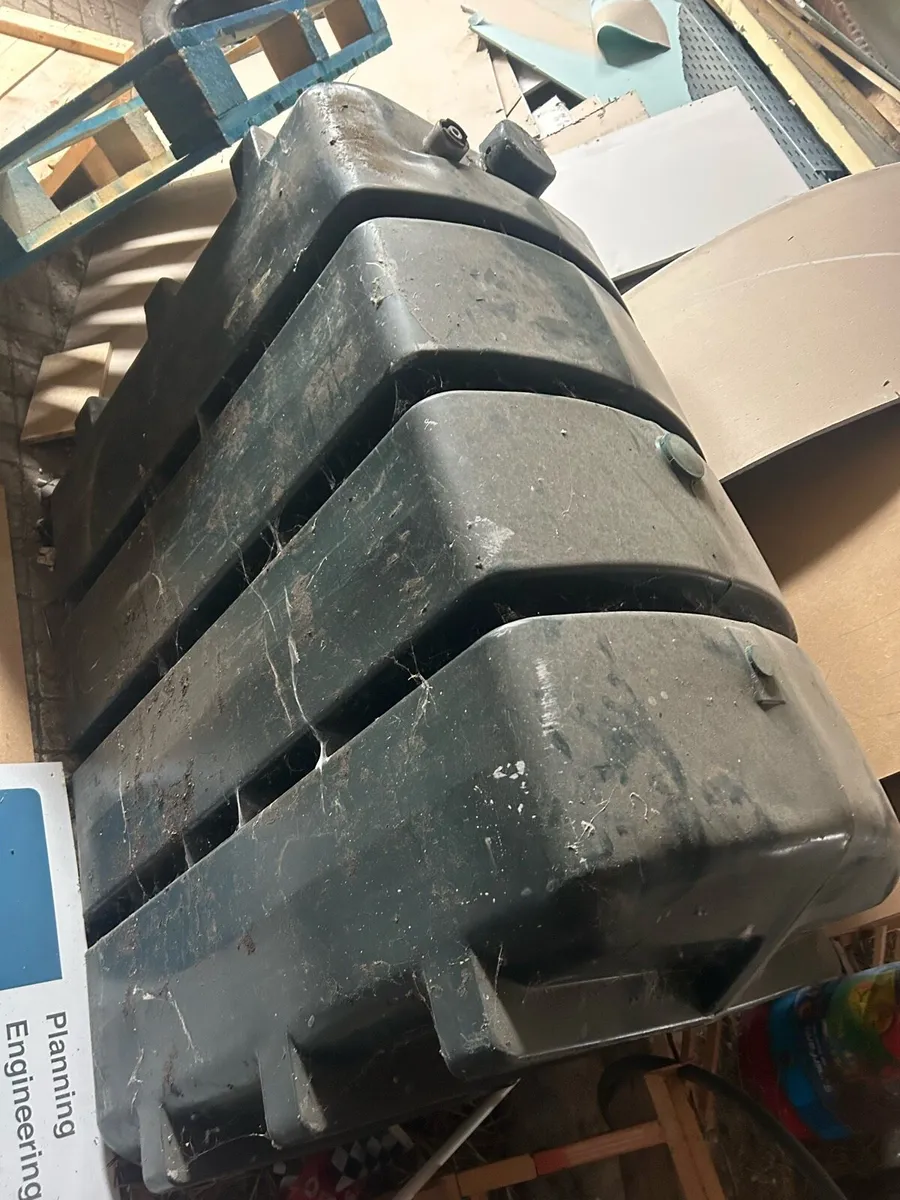 Oil tank 950 litres - Image 3