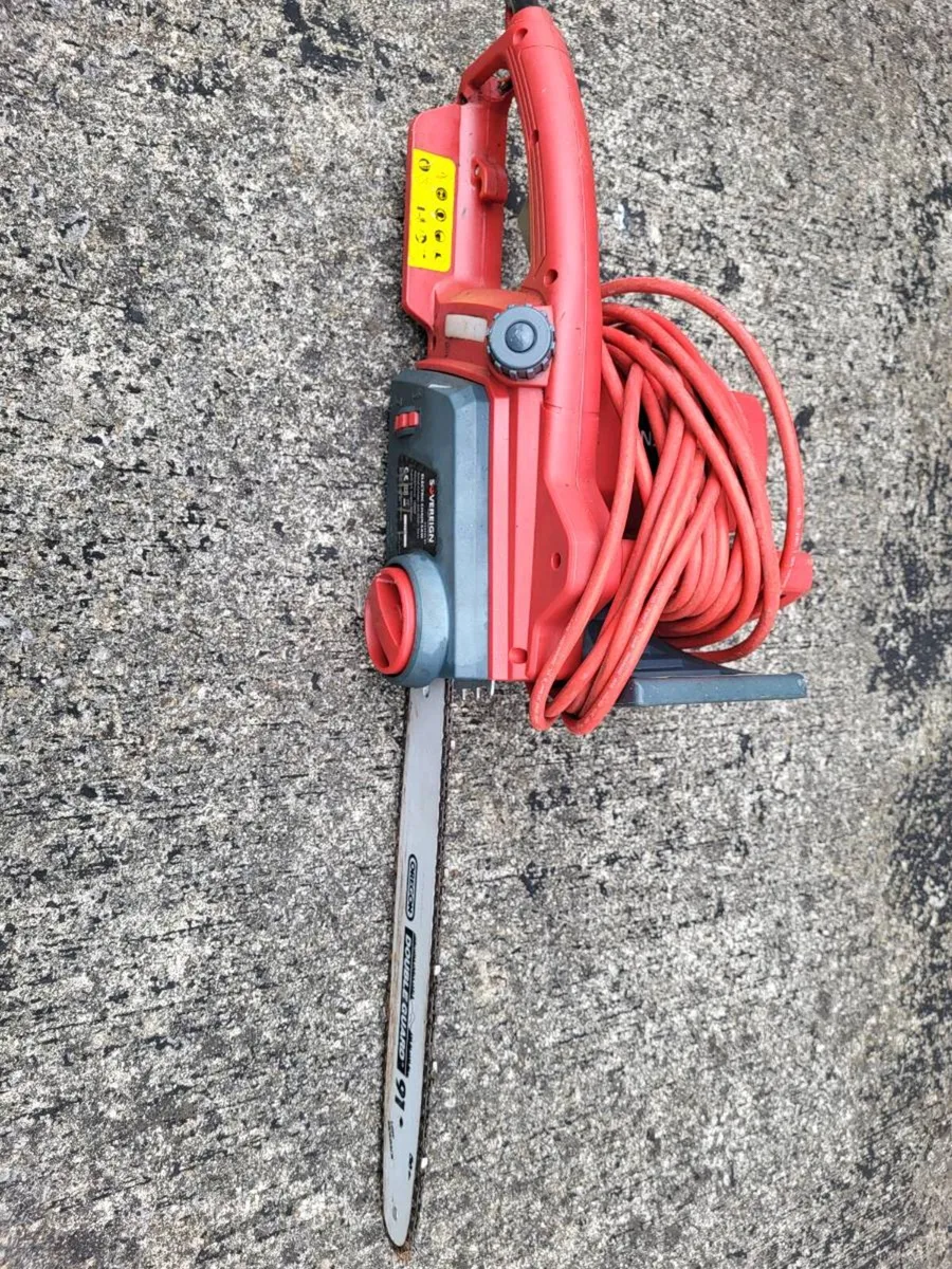 Chain Saw - Image 3