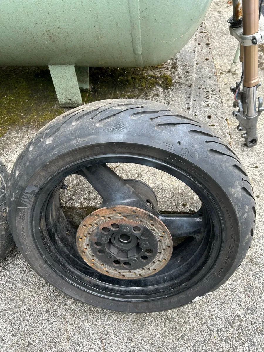 Kawasaki zx9r USD forks and wheels - Image 3