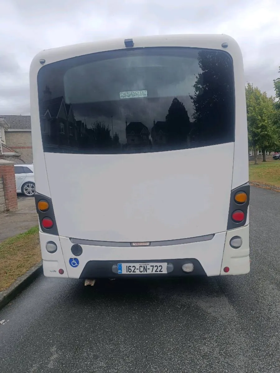 nu track nu vibe 2016 33 seater - Image 3