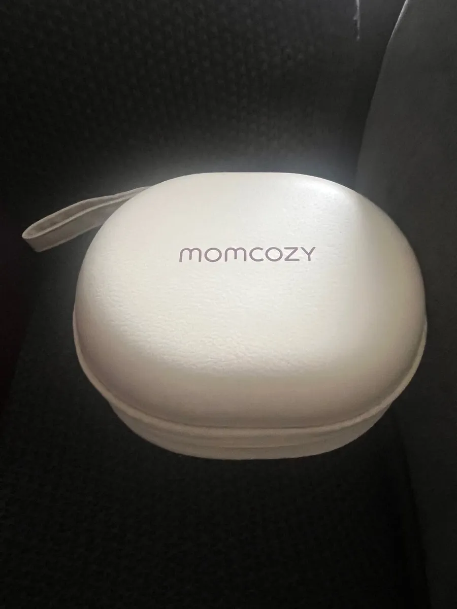 Momcozy breast pump ( two singles available) - Image 2