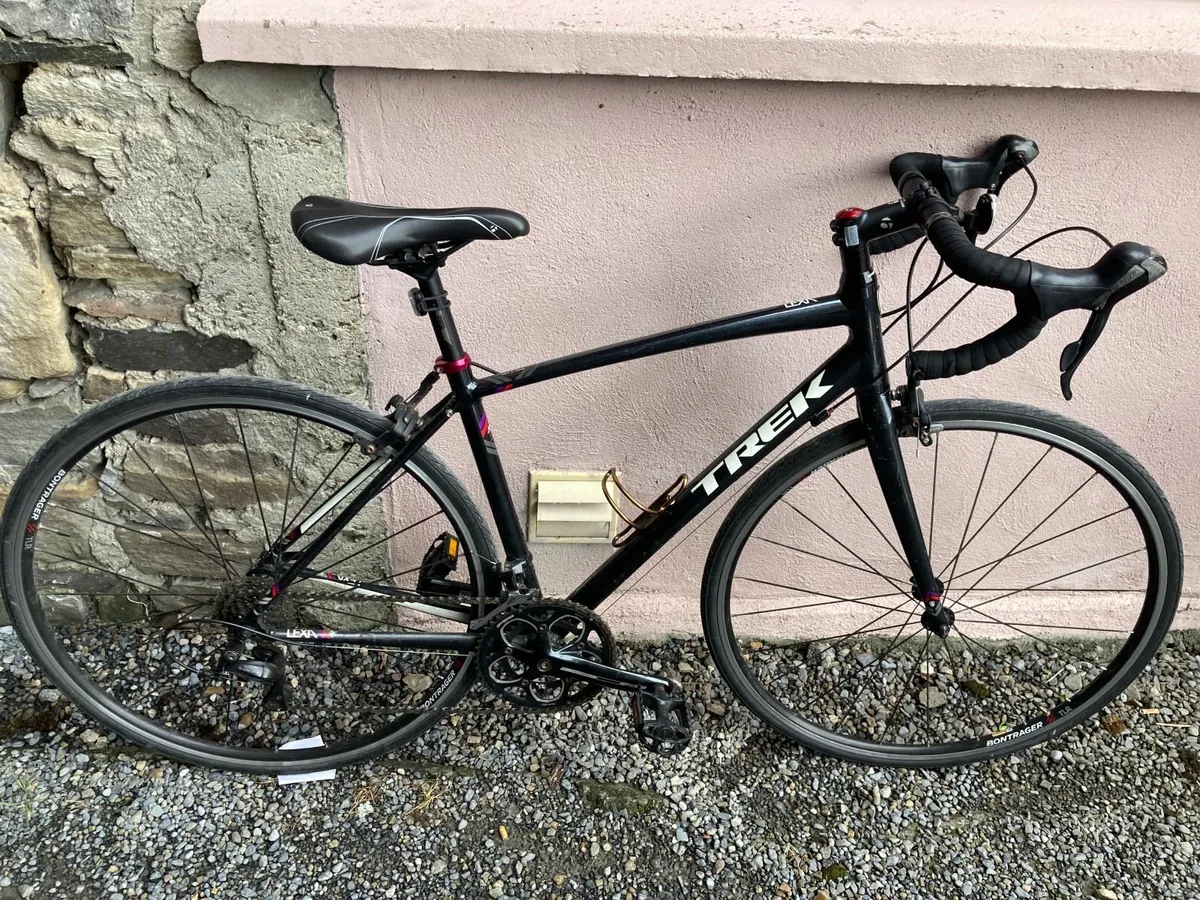 Woman's Trek bike - Image 1