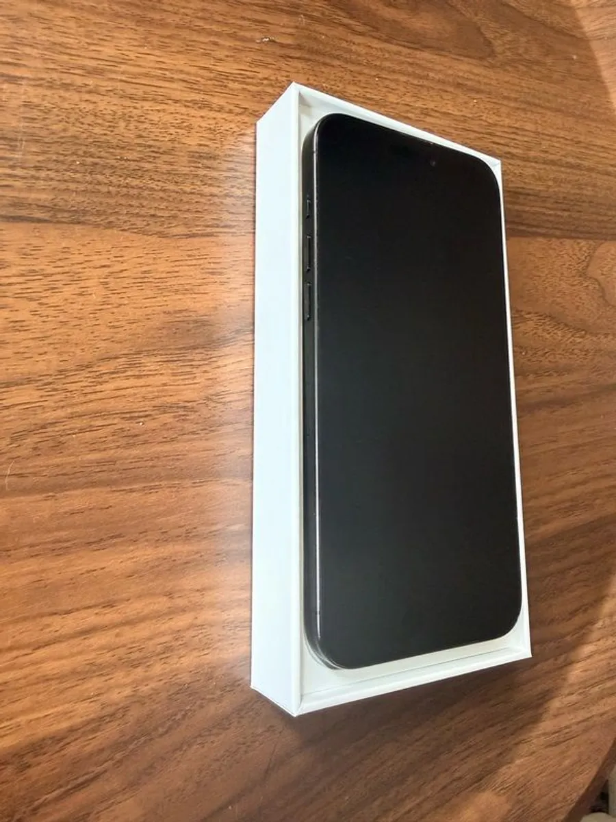 iPhone 15 Pro Max 256GB - Image 2