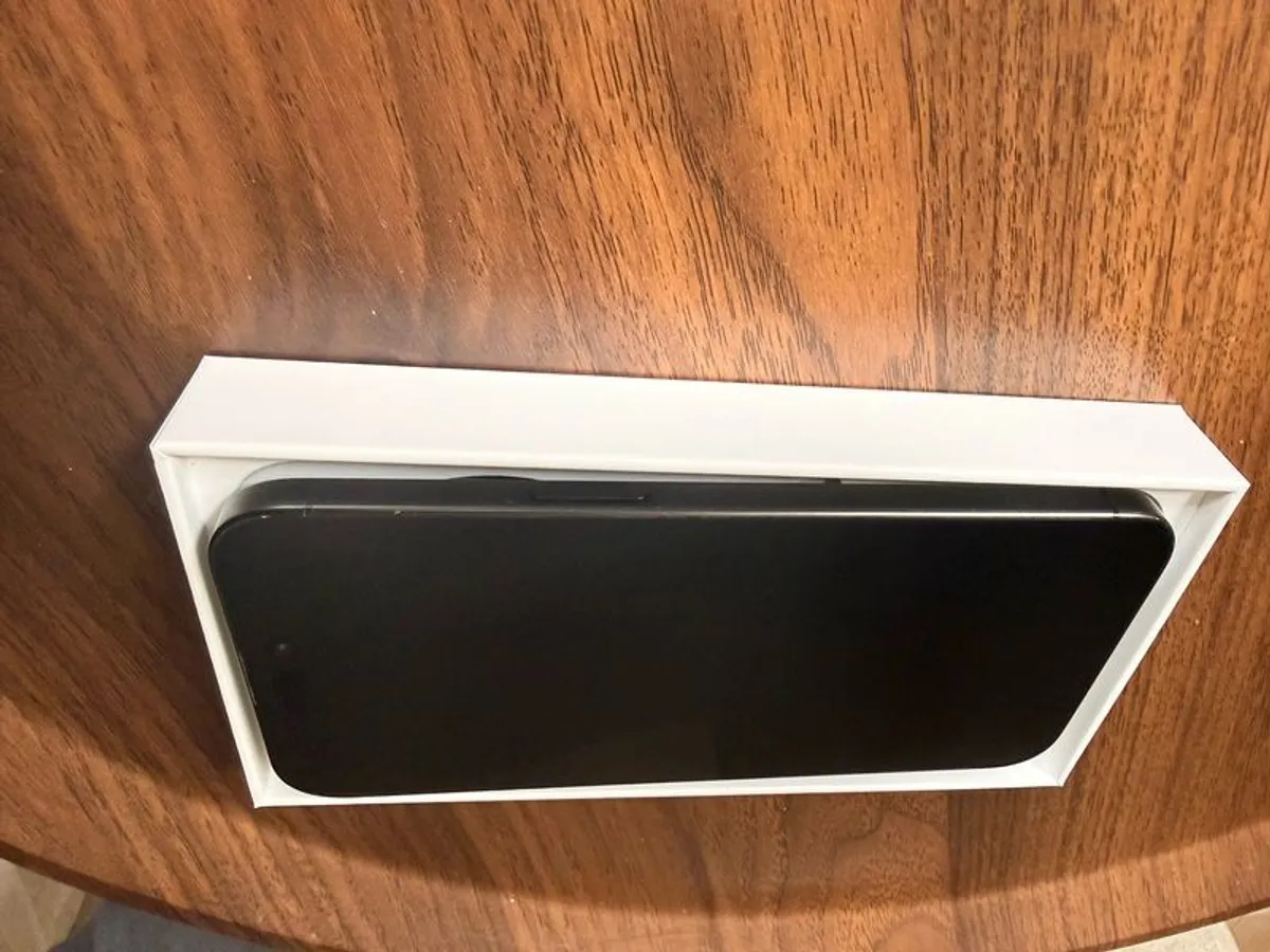iPhone 15 Pro Max 256GB - Image 3