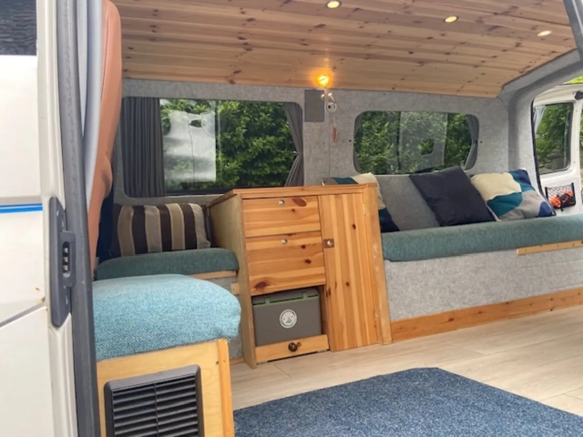 Volkswagen Transporter 2015 - Image 4