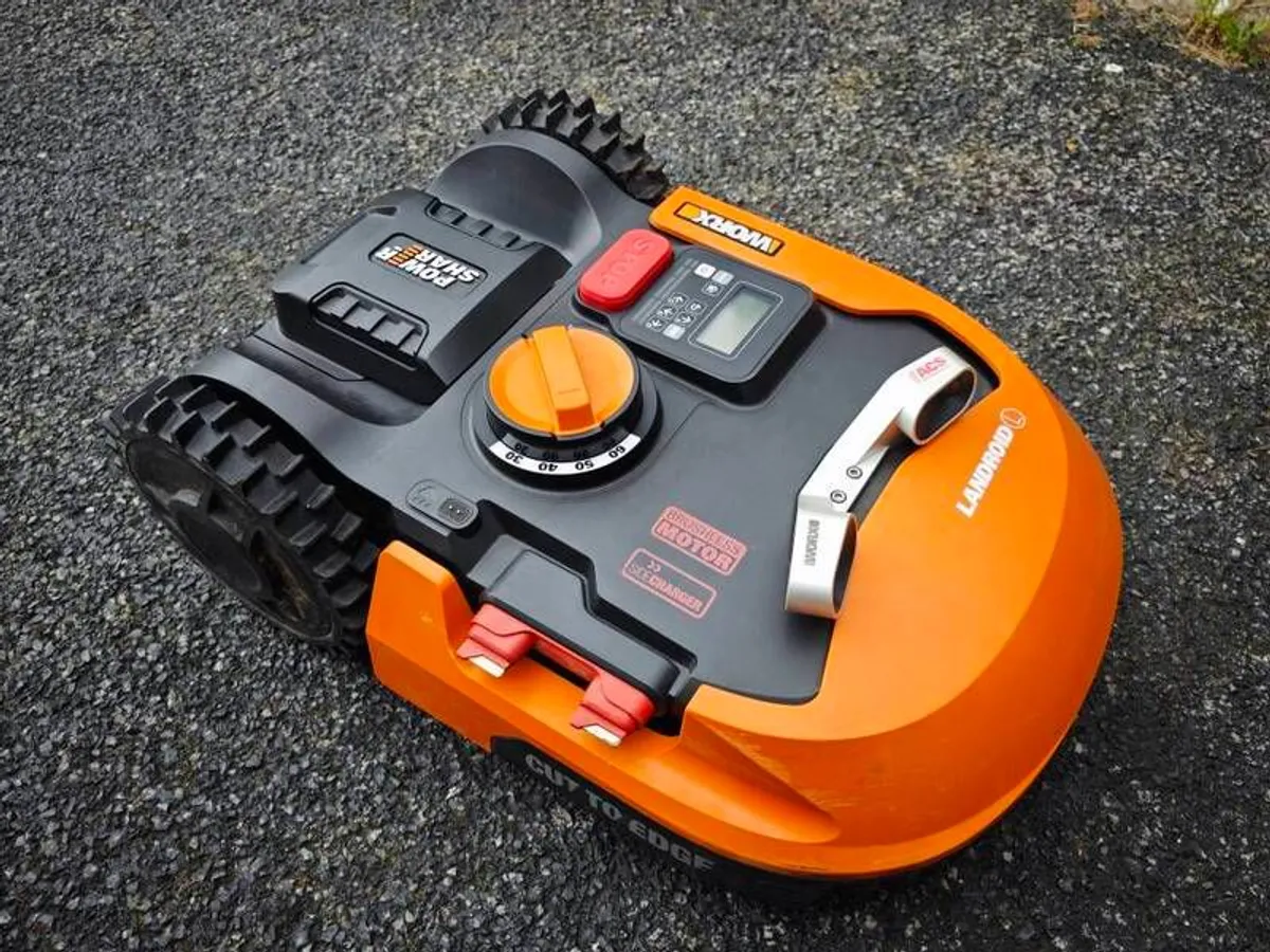 Worx Landroid L2000 WR155E Robot Lawnmower - ACS, - Image 2