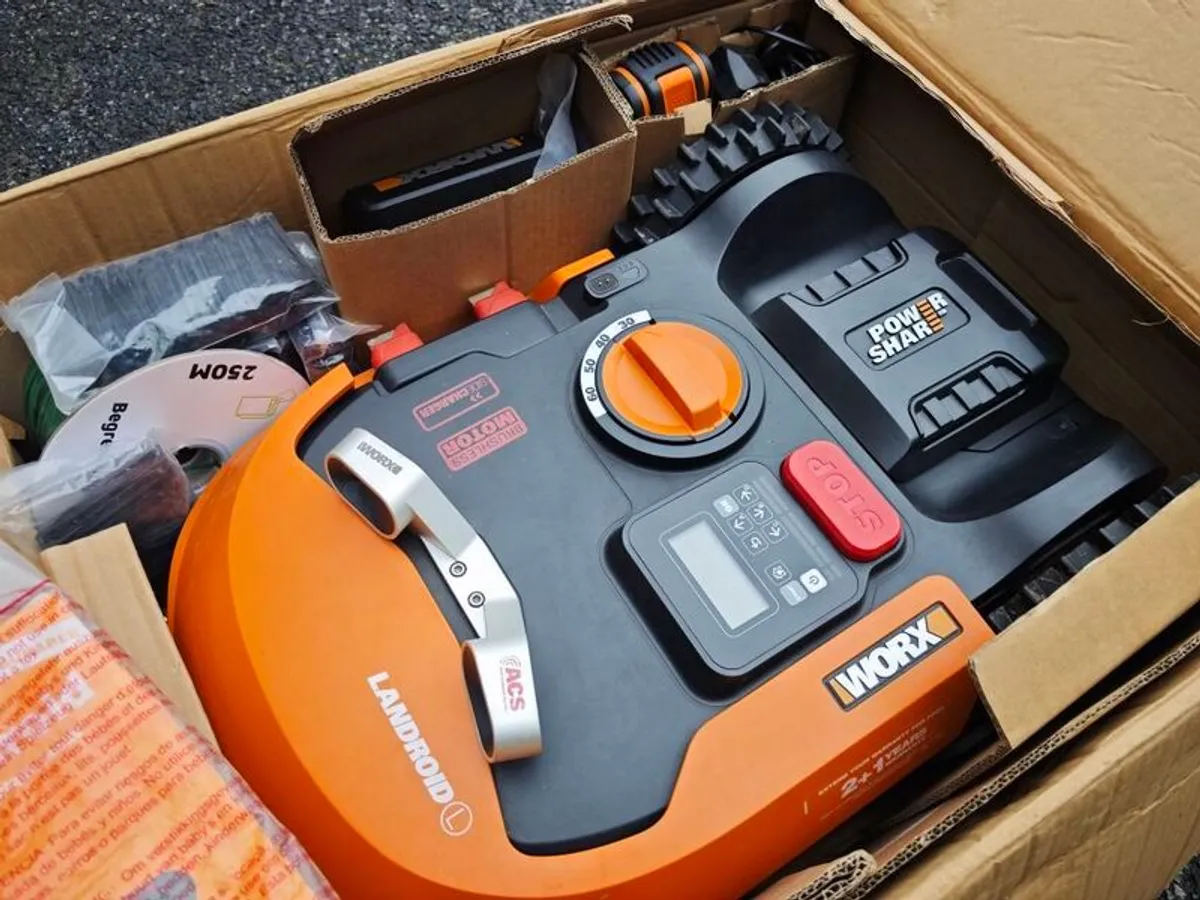 Worx Landroid L2000 WR155E Robot Lawnmower - ACS, - Image 3