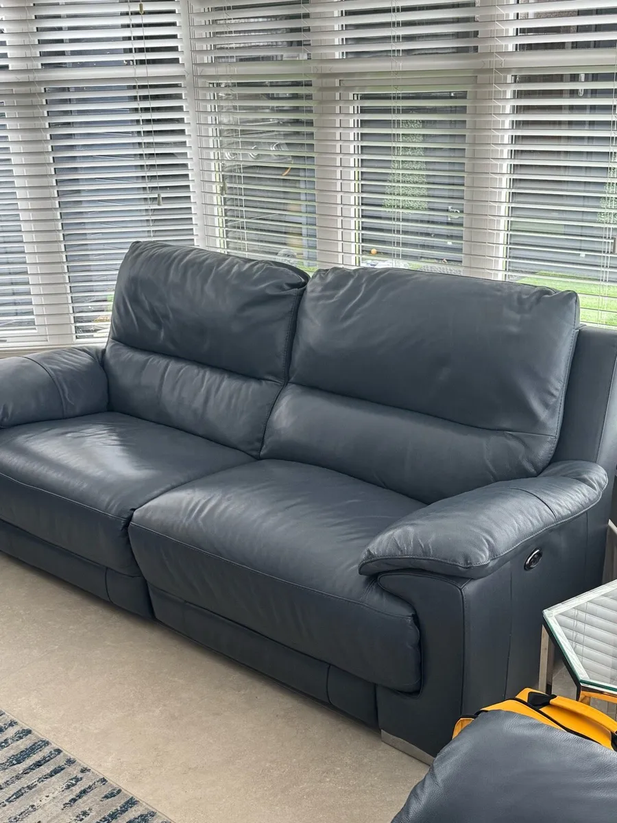 Sitting room furniture - Image 1