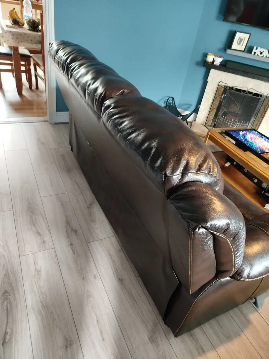 Brown Leather 3 Seater & 2 Recliners - Image 3