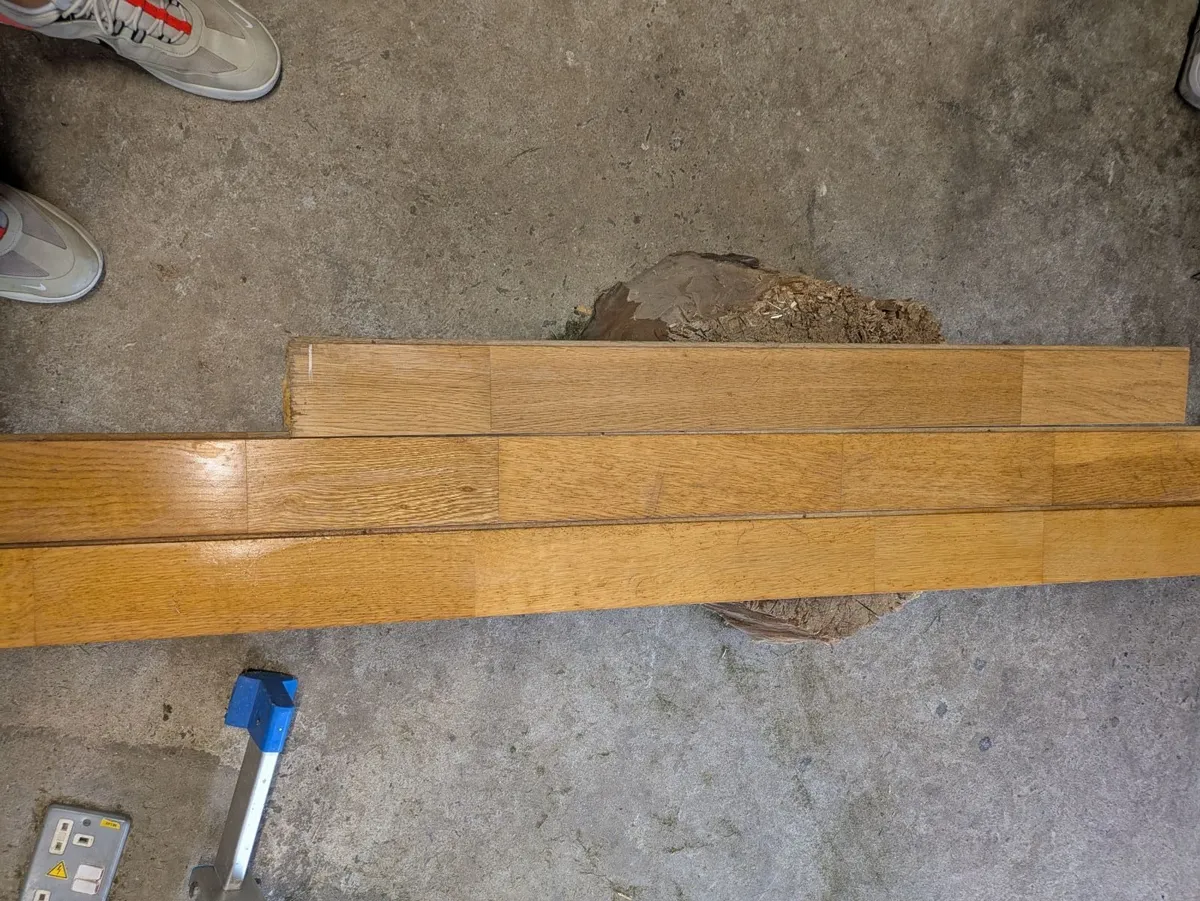 Semi solid oak flooring - Image 1