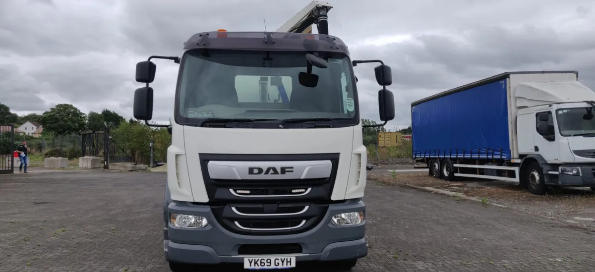 2019 (69) DAF LF 260 18 Ton Tipping Whale Gully - Image 2