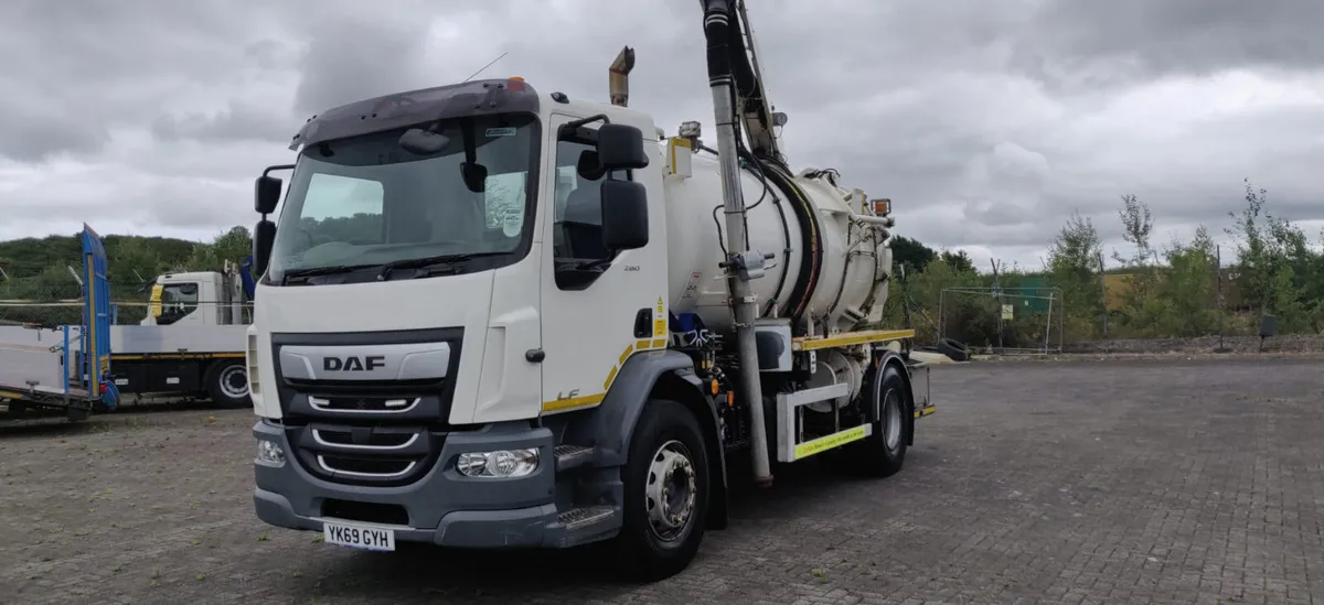 2019 (69) DAF LF 260 18 Ton Tipping Whale Gully - Image 3