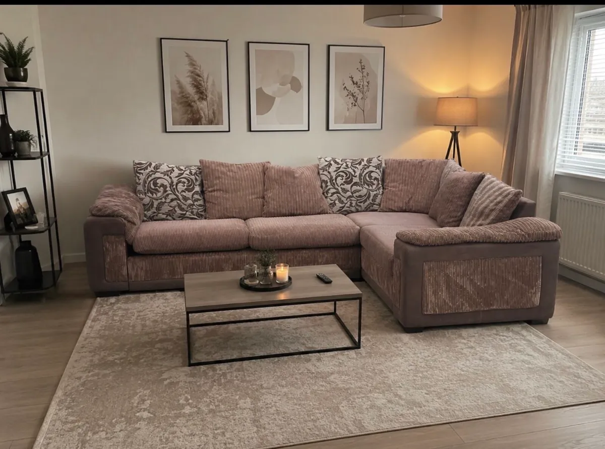 Corner sofa/sofabed - Image 1