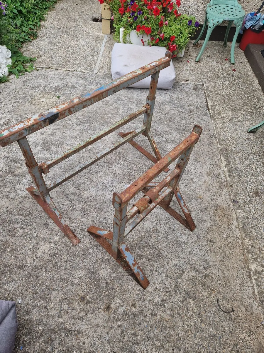 Pvc window /bulilders plank trellis - Image 1