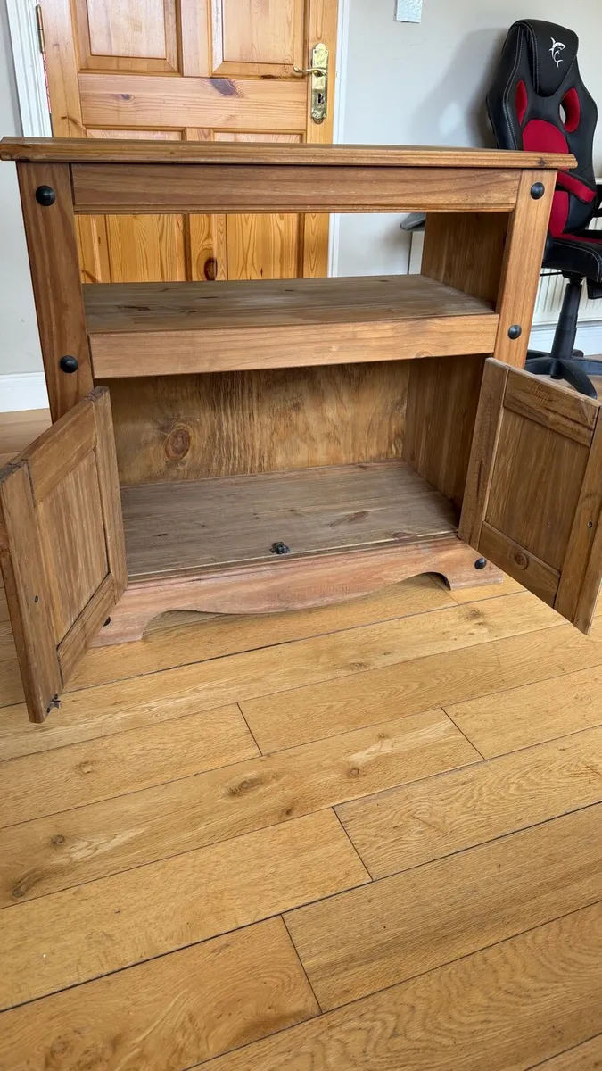 Solid Pine / Mexican Pine TV Unit & Sideboard - Image 2