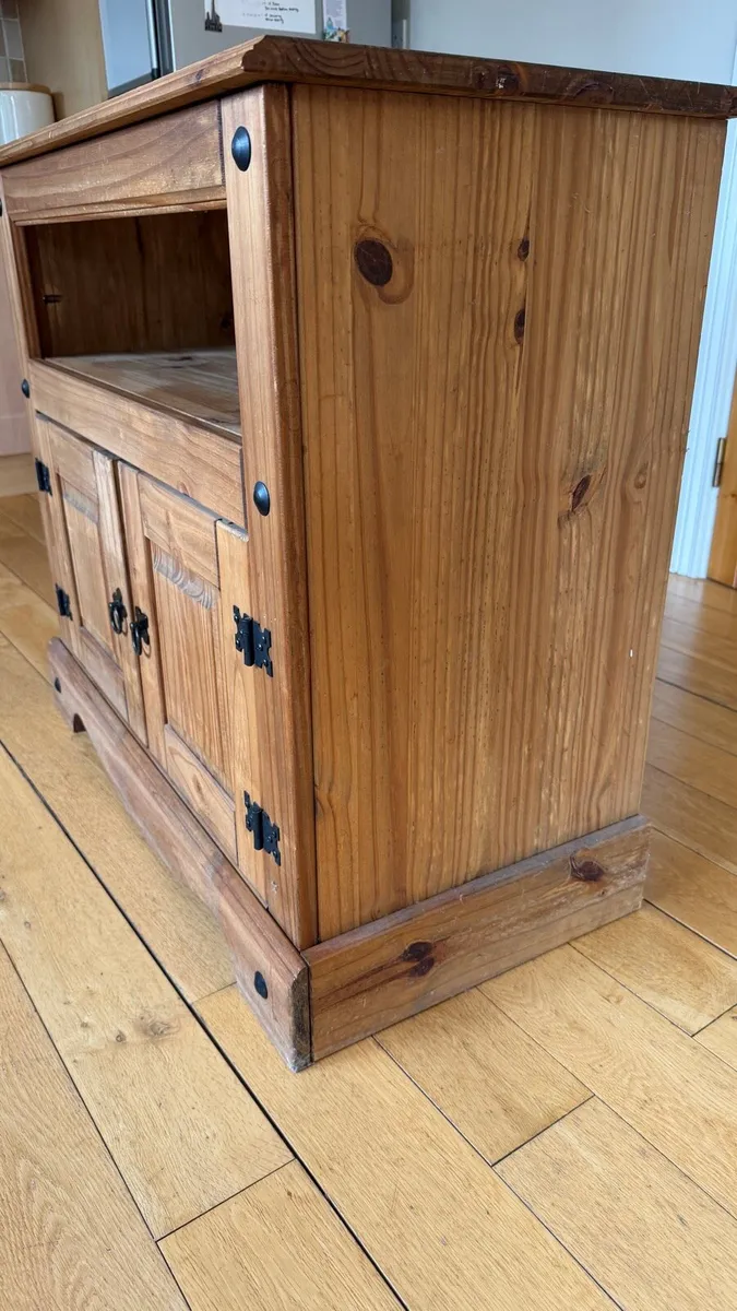 Solid Pine / Mexican Pine TV Unit & Sideboard - Image 3