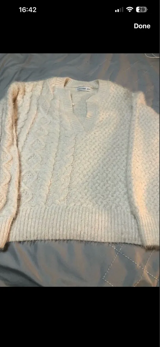 Ladies jumper size M €10 - Image 1