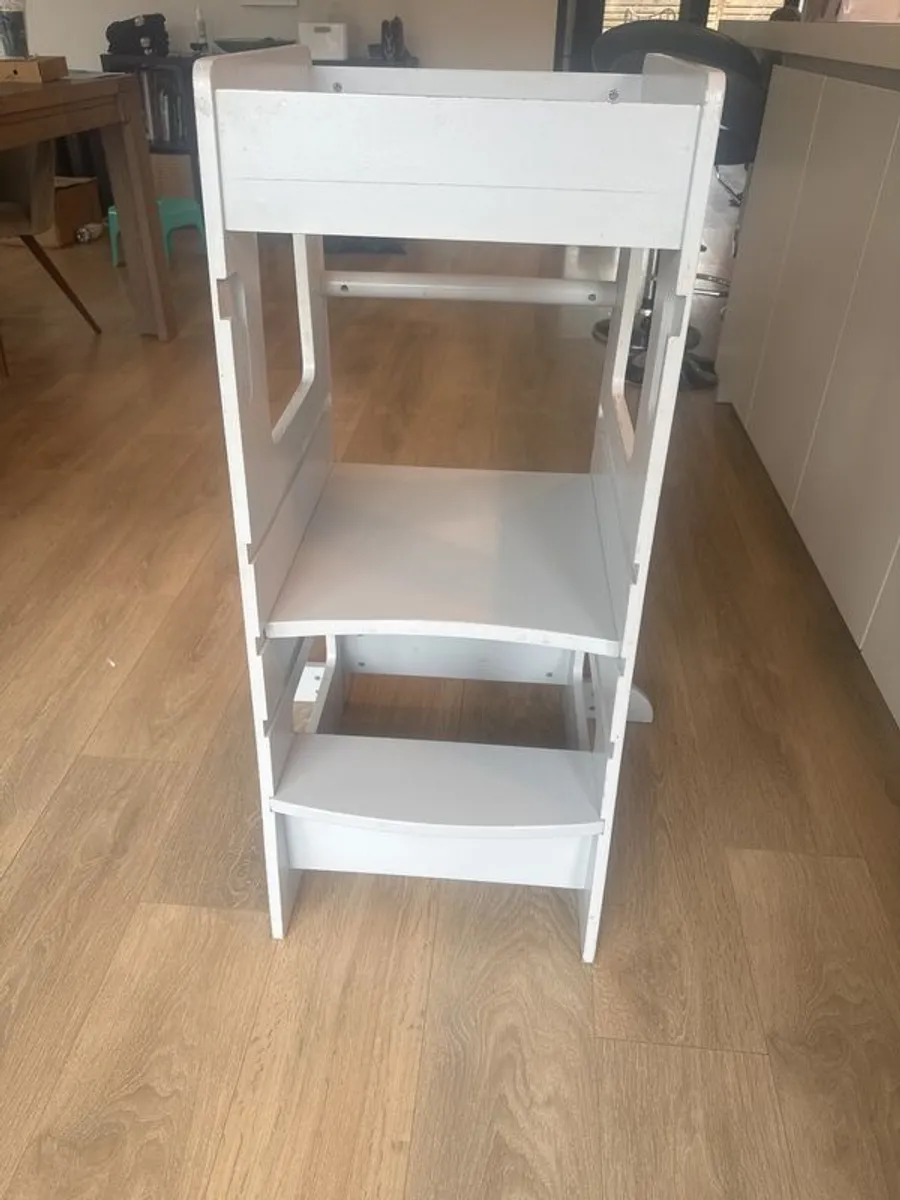 Kiddy Moon standing chair - Image 3