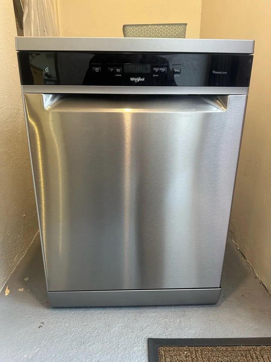 Whirlpool 60cm Dishwasher (model WFC3C33PFXUK) - Image 2