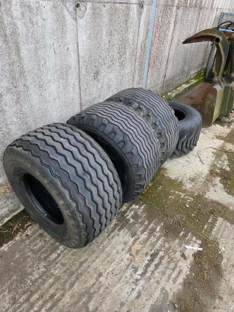 400/60/15.5 trailer tyres - Image 1