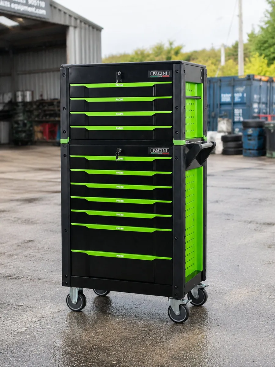 11 Drawers top chest and roller cabinet - Image 1