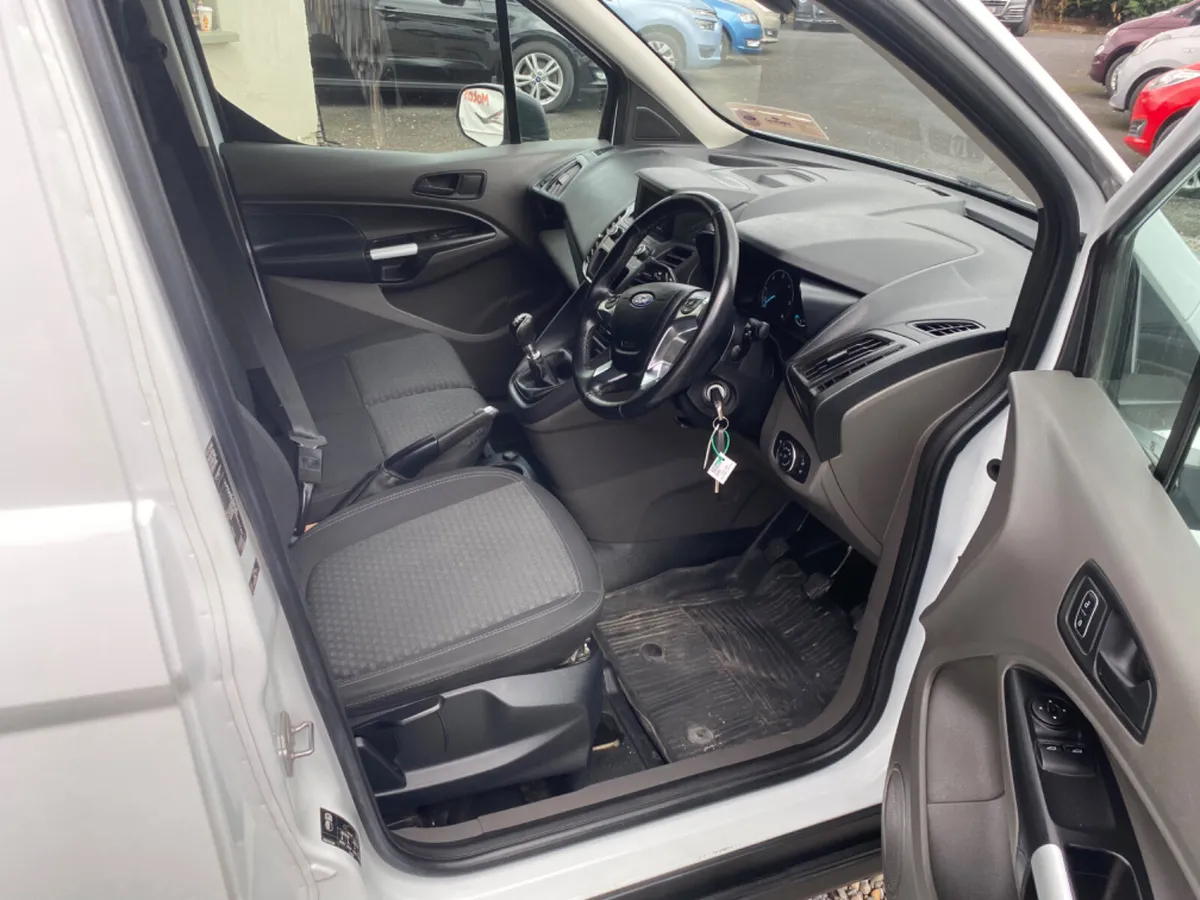 2022 Ford Transit Connect (Low km) - Image 4