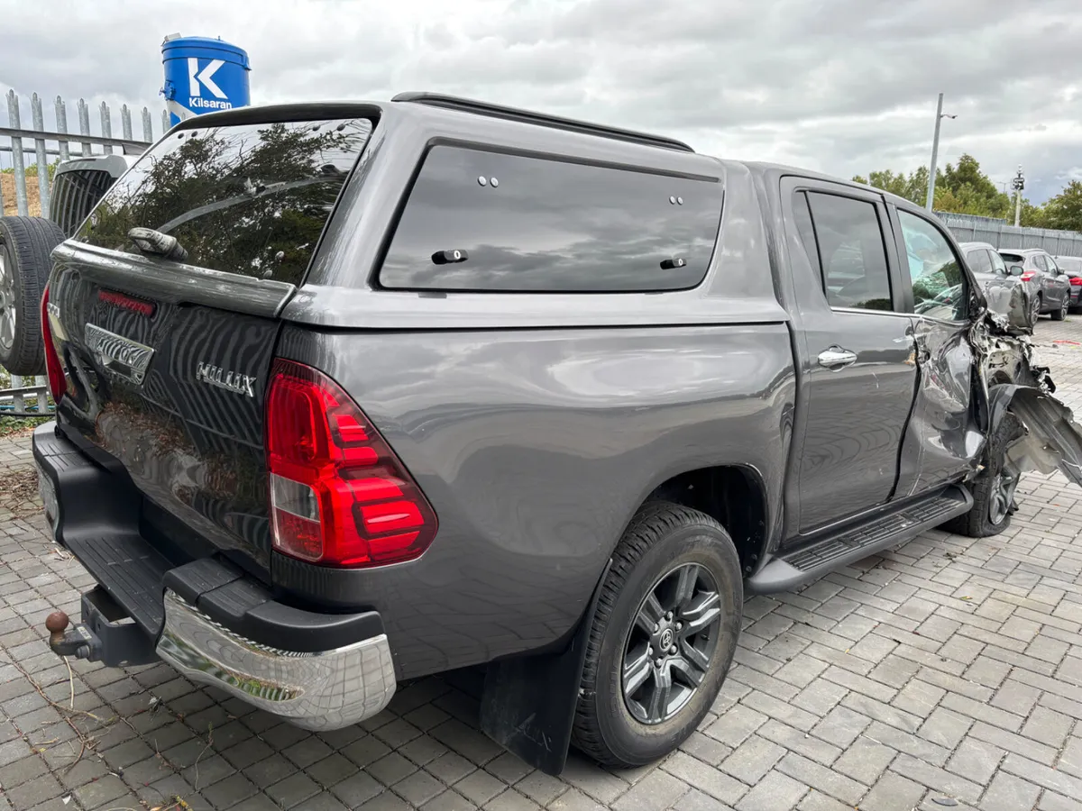 23 Hilux Auto 68km Chassis safe Starting - Image 3