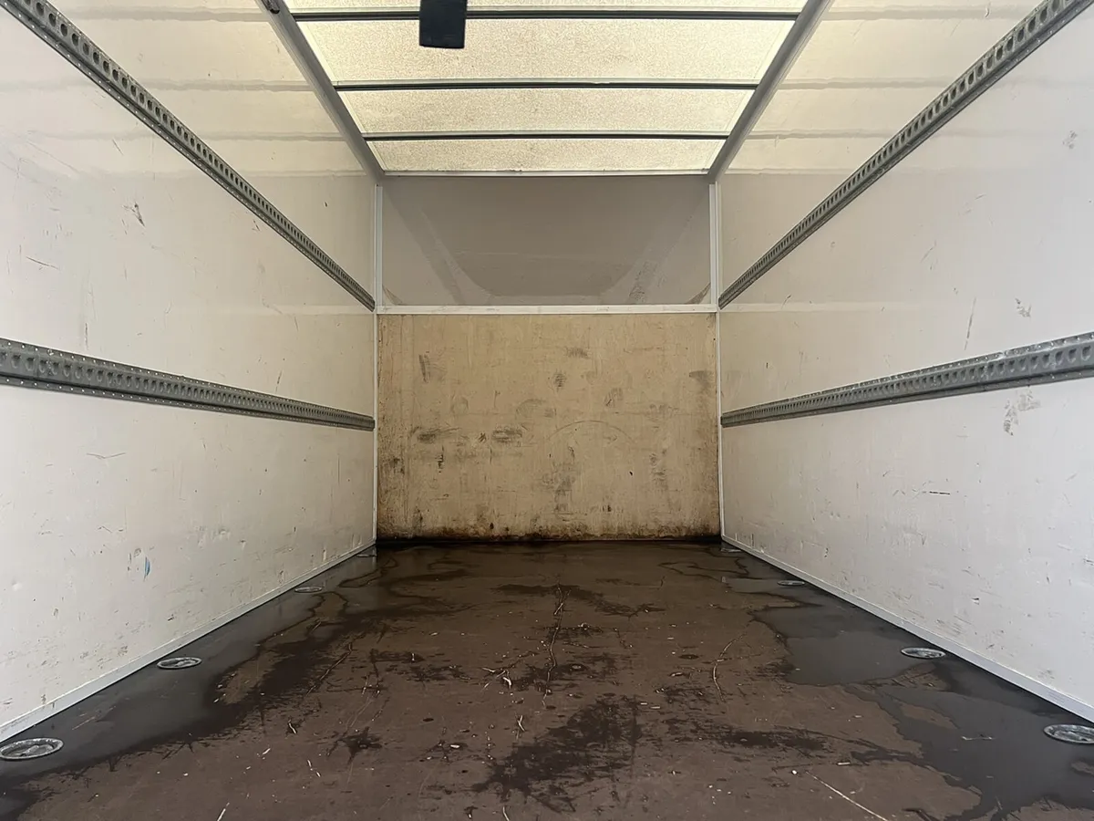 2022 Ford Transit Luton Box Van - Image 3