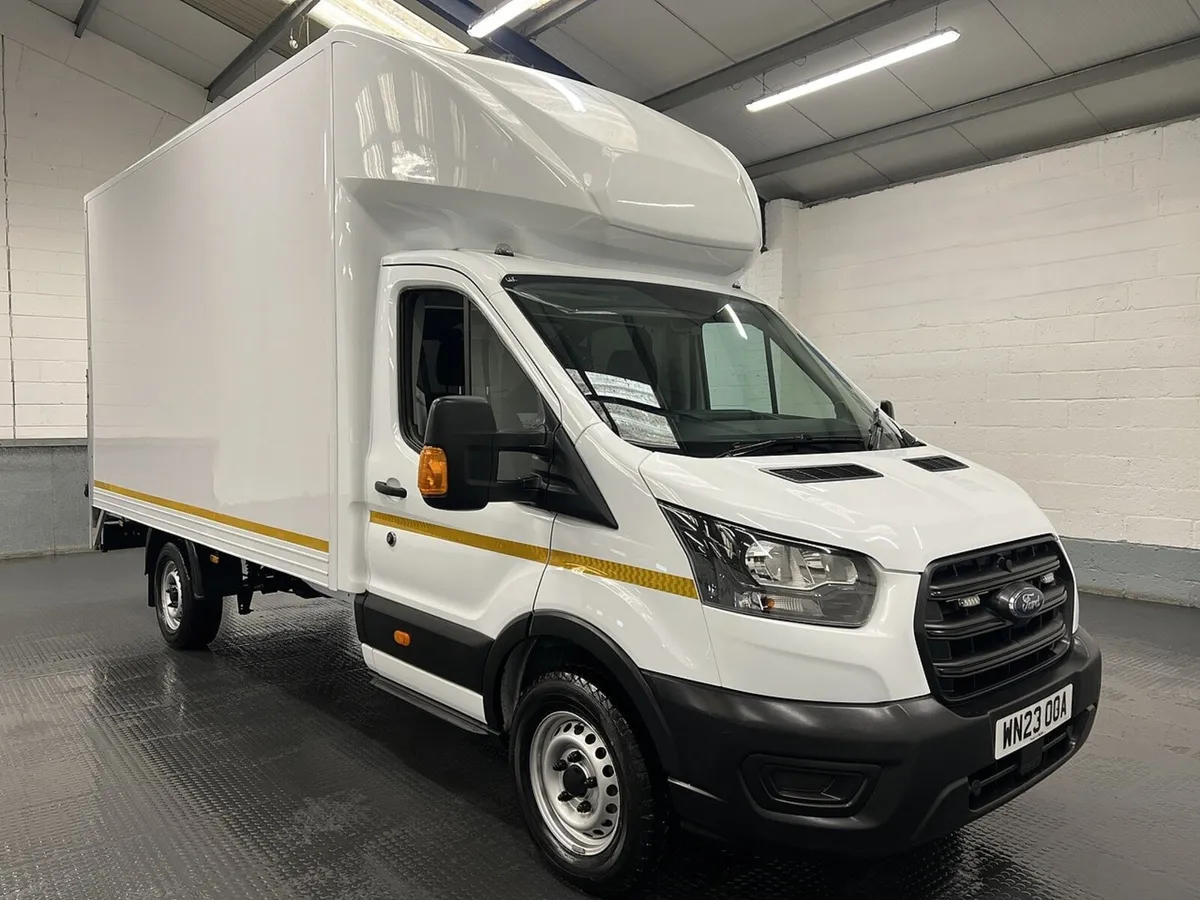 2023 Ford Transit Luton Box Van - Image 4