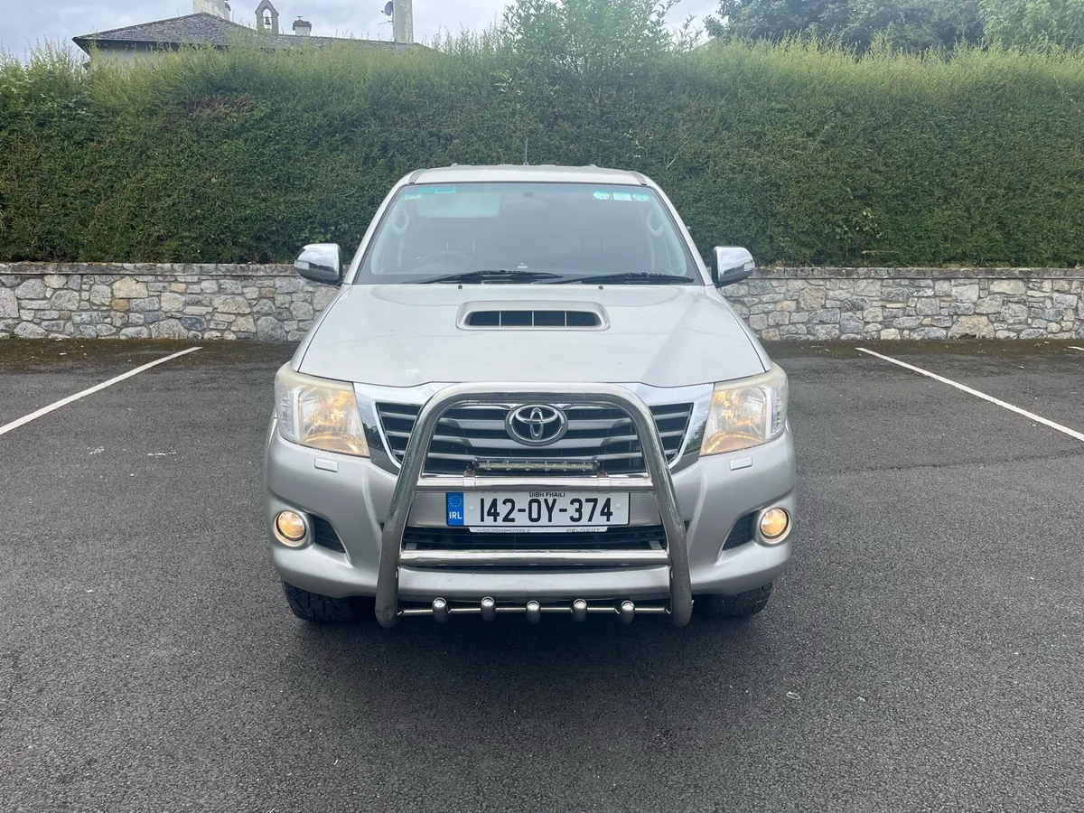142 TOYOTA HILUX 3.0 D4D - Image 2