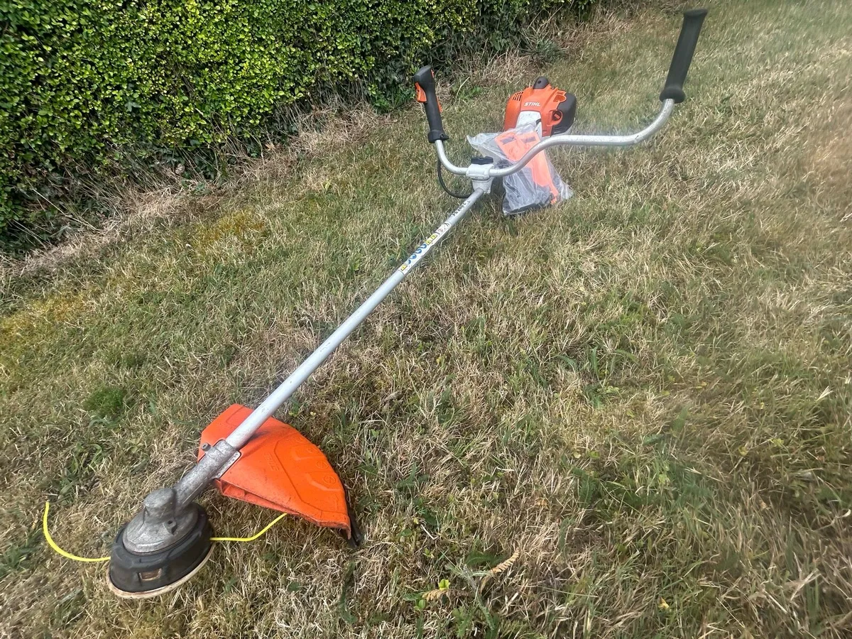 Hedge strimmer - Image 2