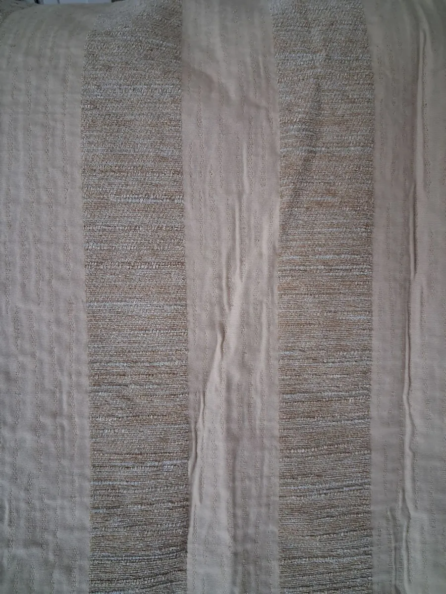 Curtains - Image 3