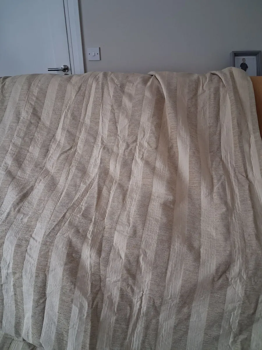 Curtains - Image 1